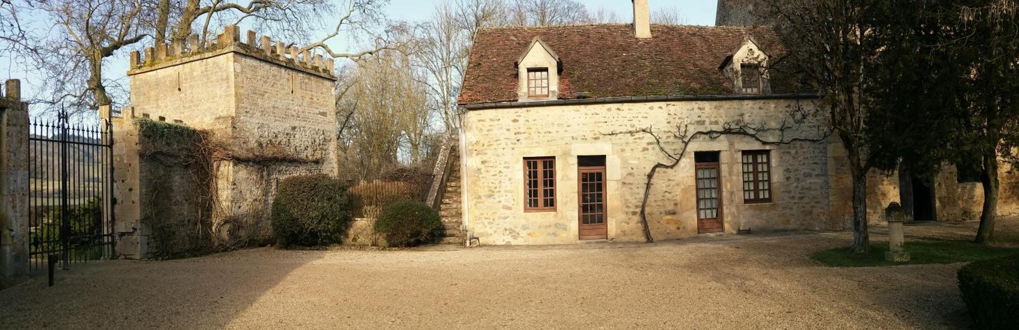 Chateau De Vault De Lugny Exterior photo