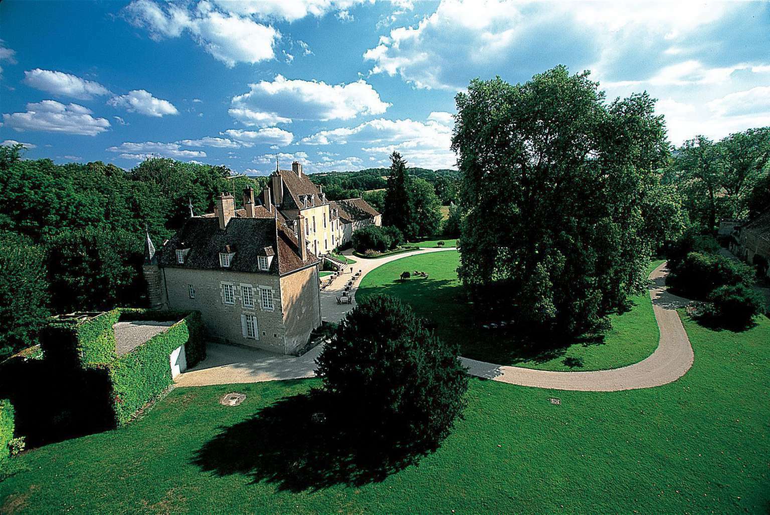 Chateau De Vault De Lugny Exterior photo