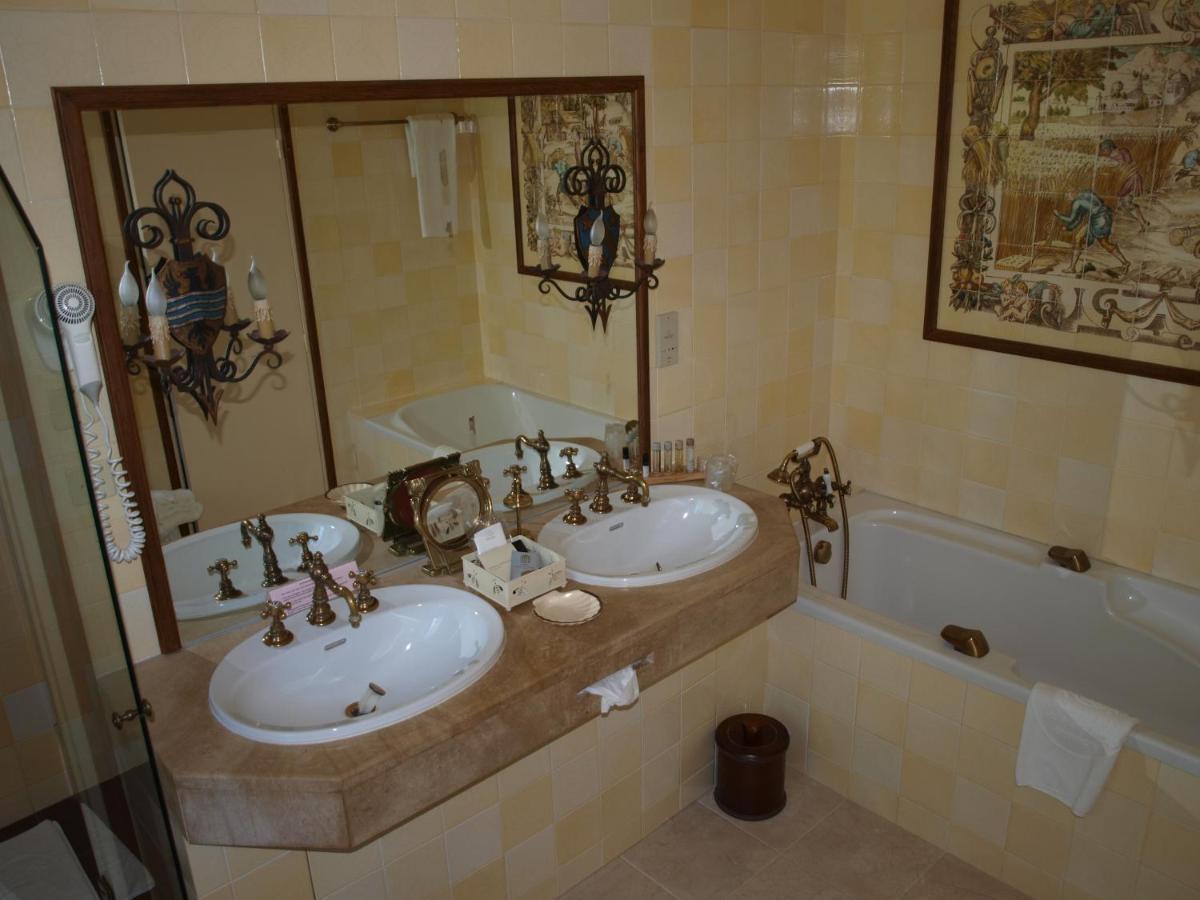 Chateau De Vault De Lugny Room photo